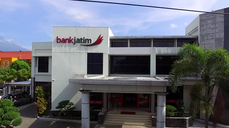 Jam Kerja Bank Jatim Hari Ini, Jam Istirahat dan Libur - Bankplecit.com